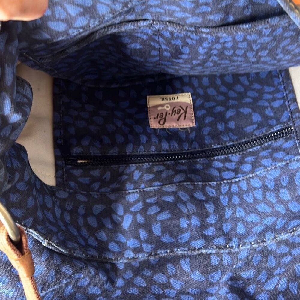 Fossil Key-Per Multi Color Chevron Messenger Bag - Picture 3 of 10